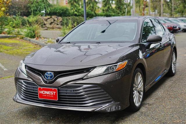 used 2018 Toyota Camry Hybrid car, priced at $19,490