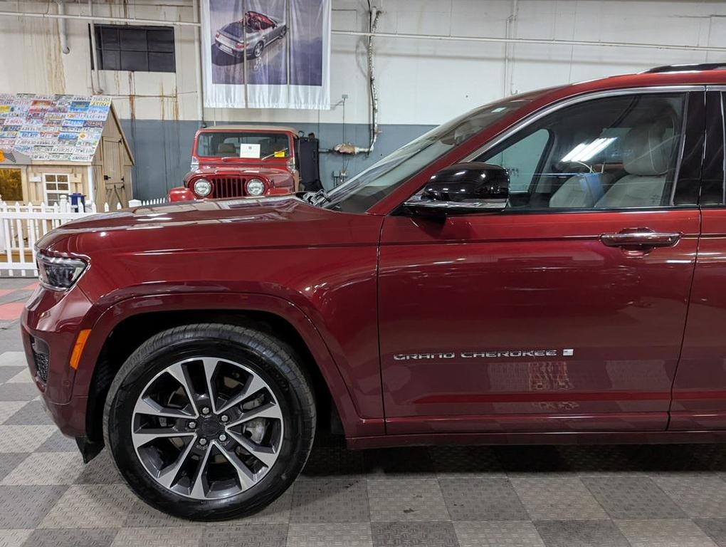 used 2021 Jeep Grand Cherokee L car, priced at $34,990