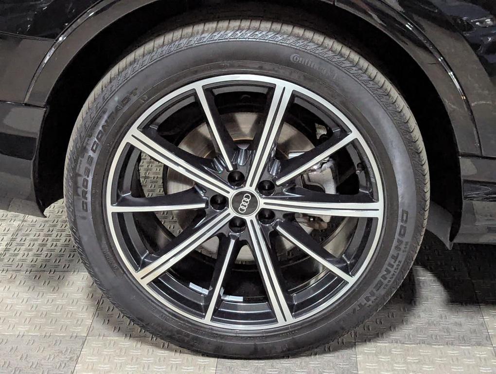 used 2022 Audi Q7 car, priced at $53,000
