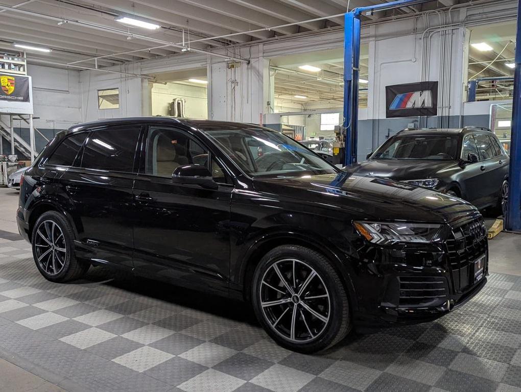 used 2022 Audi Q7 car, priced at $53,000