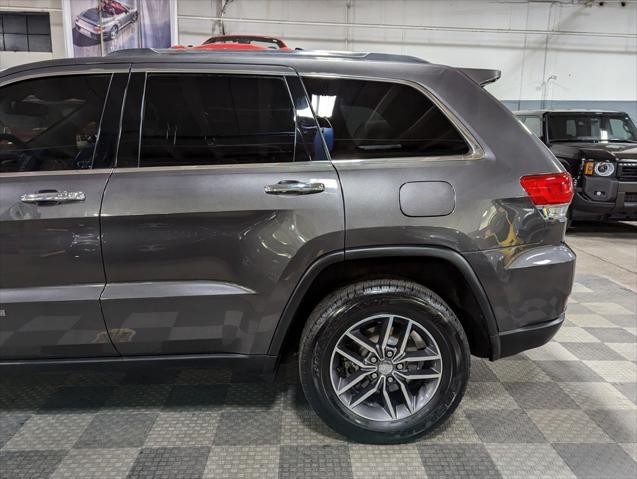 used 2018 Jeep Grand Cherokee car, priced at $17,500