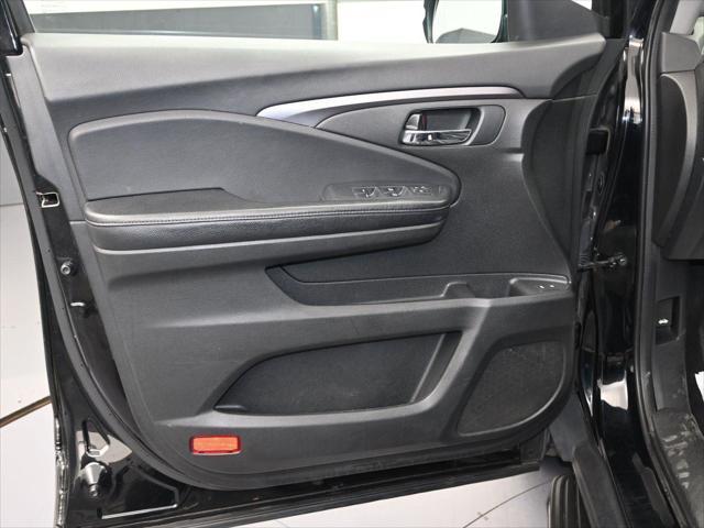 used 2016 Honda Pilot car, priced at $18,788