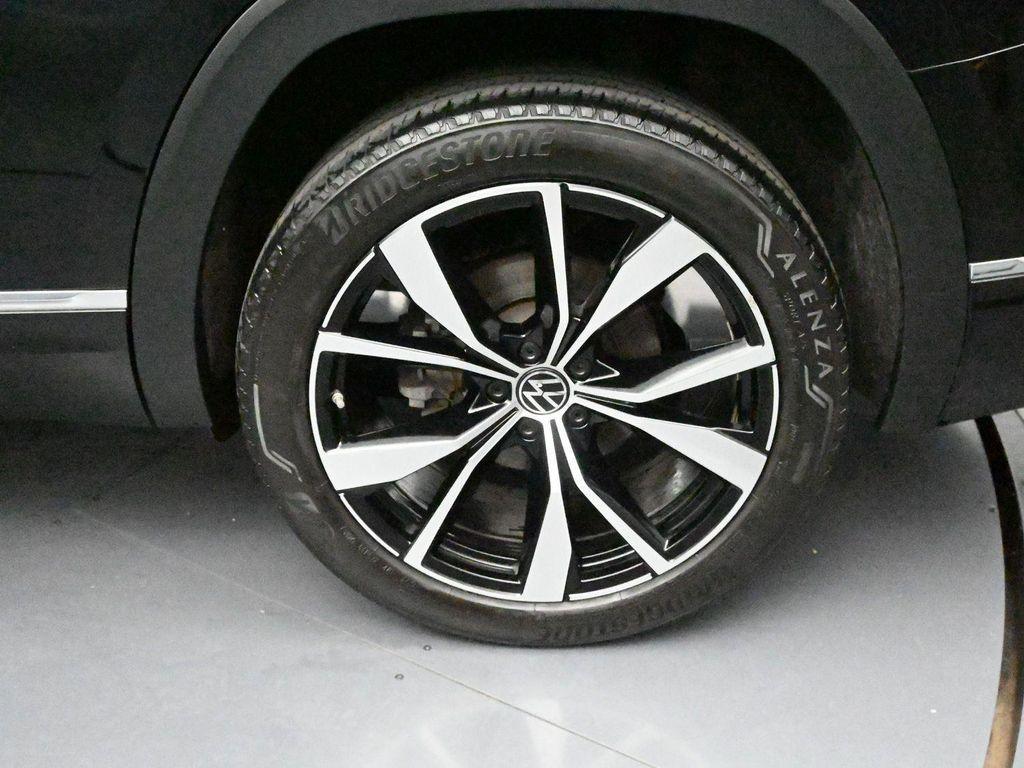used 2024 Volkswagen Atlas car, priced at $38,488