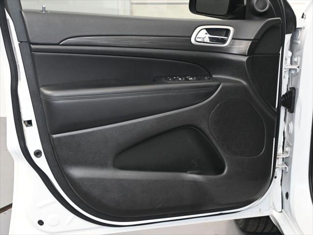 used 2022 Jeep Grand Cherokee car, priced at $31,988
