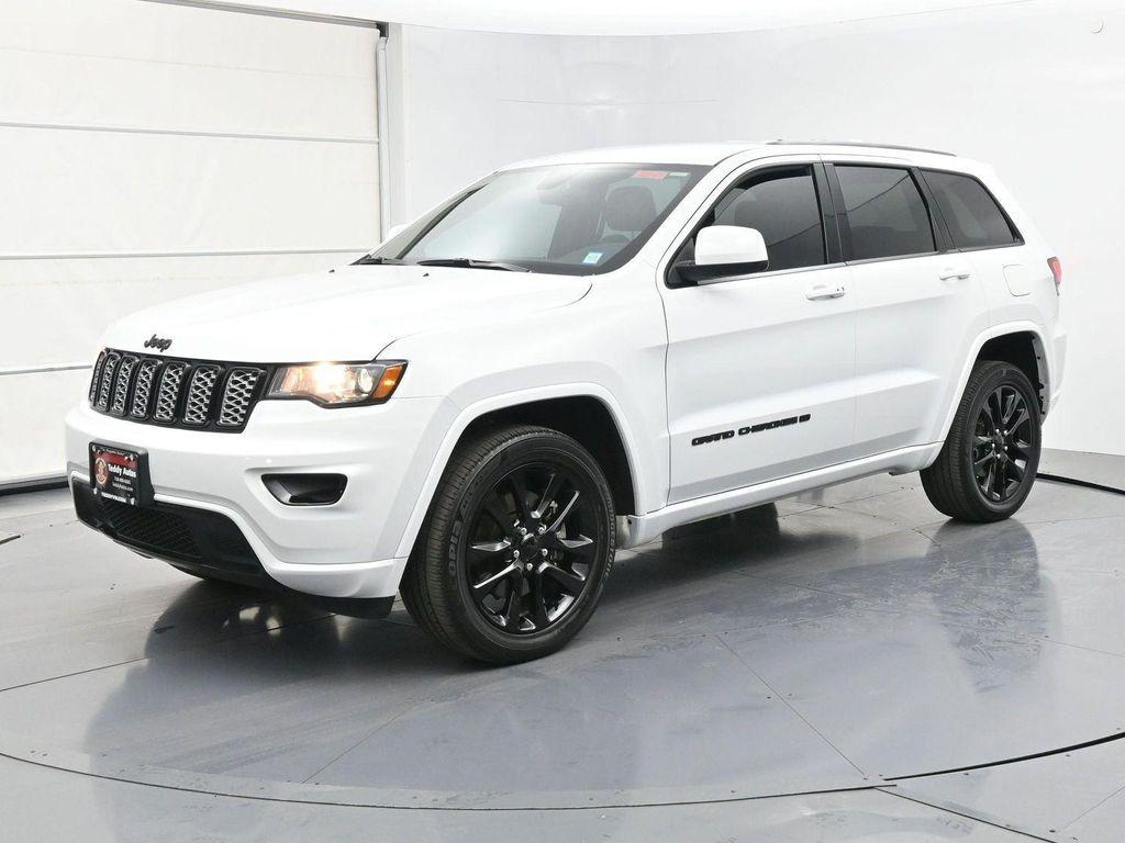 used 2022 Jeep Grand Cherokee car, priced at $29,988