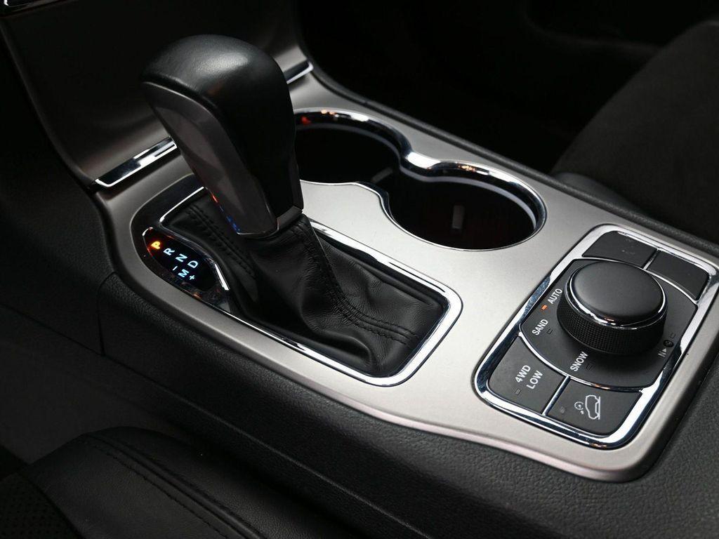 used 2022 Jeep Grand Cherokee car, priced at $29,988