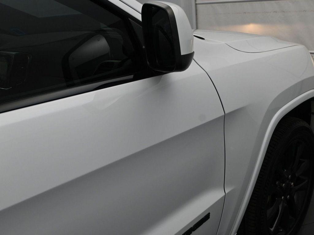 used 2022 Jeep Grand Cherokee car, priced at $29,988