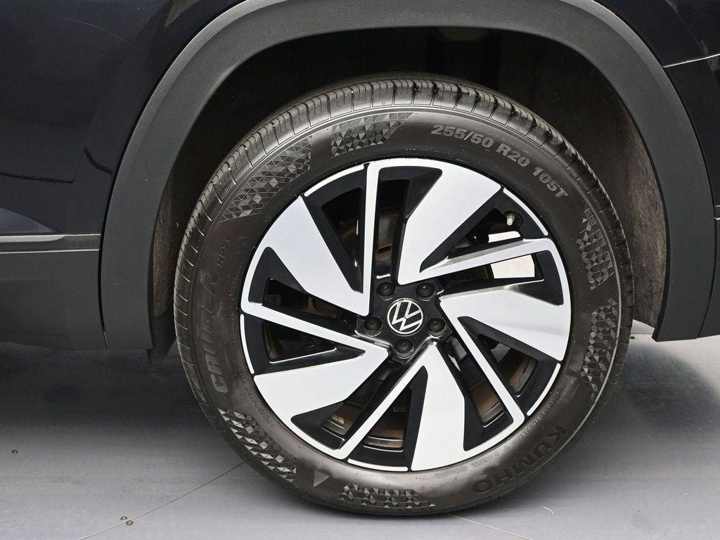 used 2024 Volkswagen Atlas car, priced at $35,488