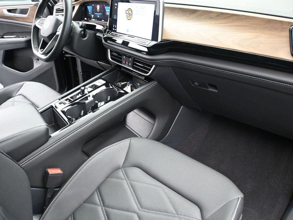 used 2024 Volkswagen Atlas car, priced at $35,488