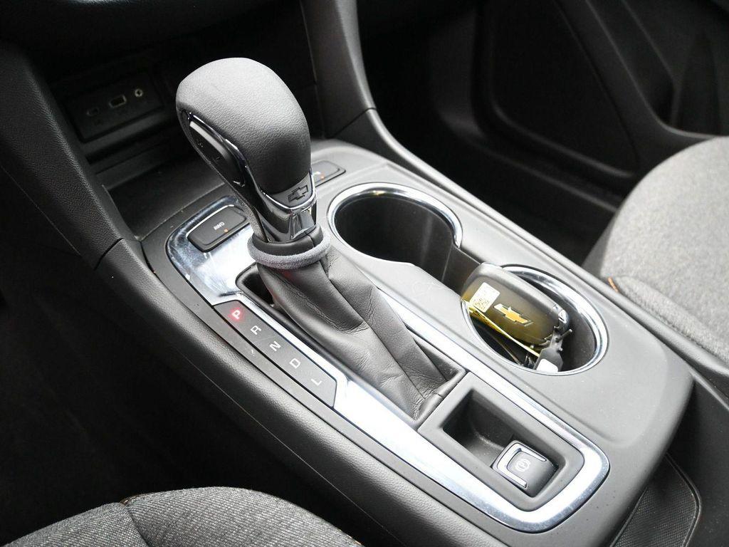 used 2023 Chevrolet Equinox car, priced at $21,488