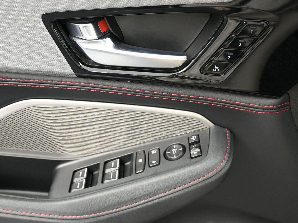 used 2022 Acura MDX car, priced at $38,888