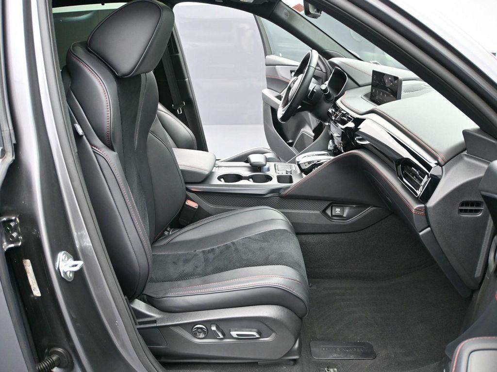 used 2022 Acura MDX car, priced at $38,888