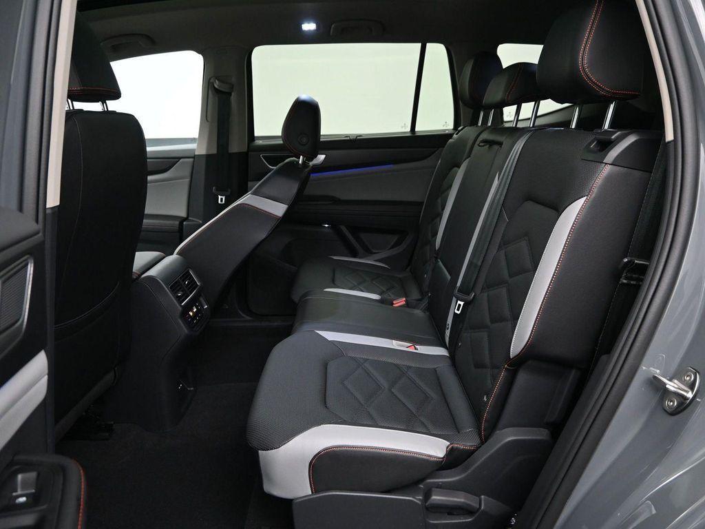 used 2024 Volkswagen Atlas car, priced at $43,888