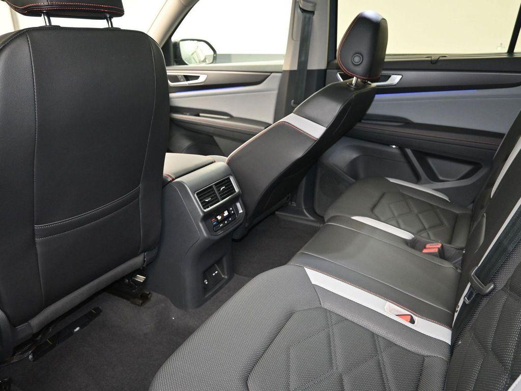 used 2024 Volkswagen Atlas car, priced at $43,888