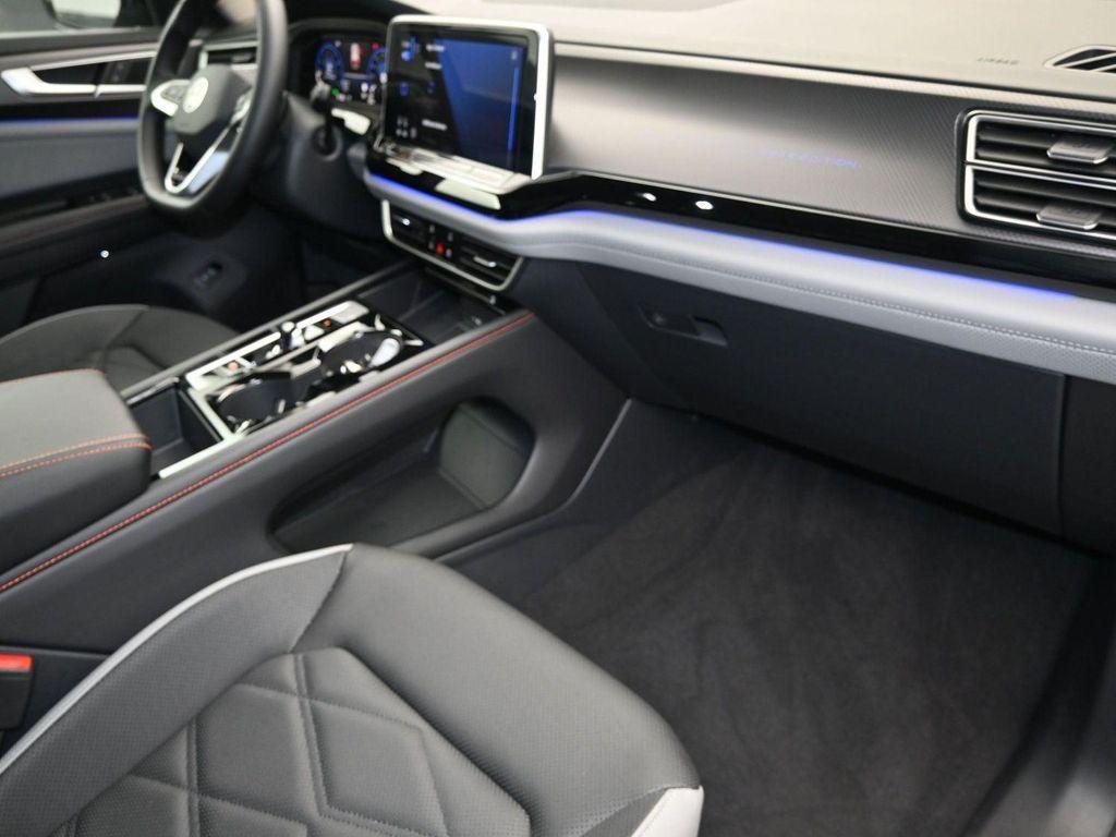 used 2024 Volkswagen Atlas car, priced at $43,888