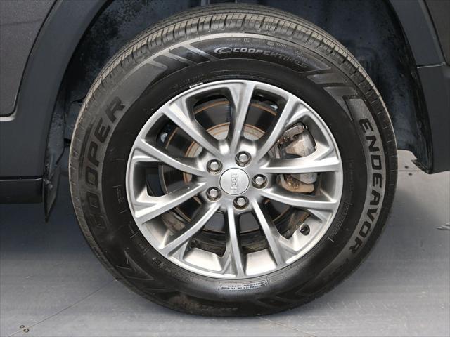 used 2019 Jeep Cherokee car, priced at $20,988