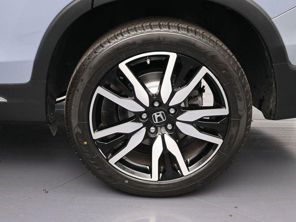 used 2022 Honda Pilot car, priced at $32,880