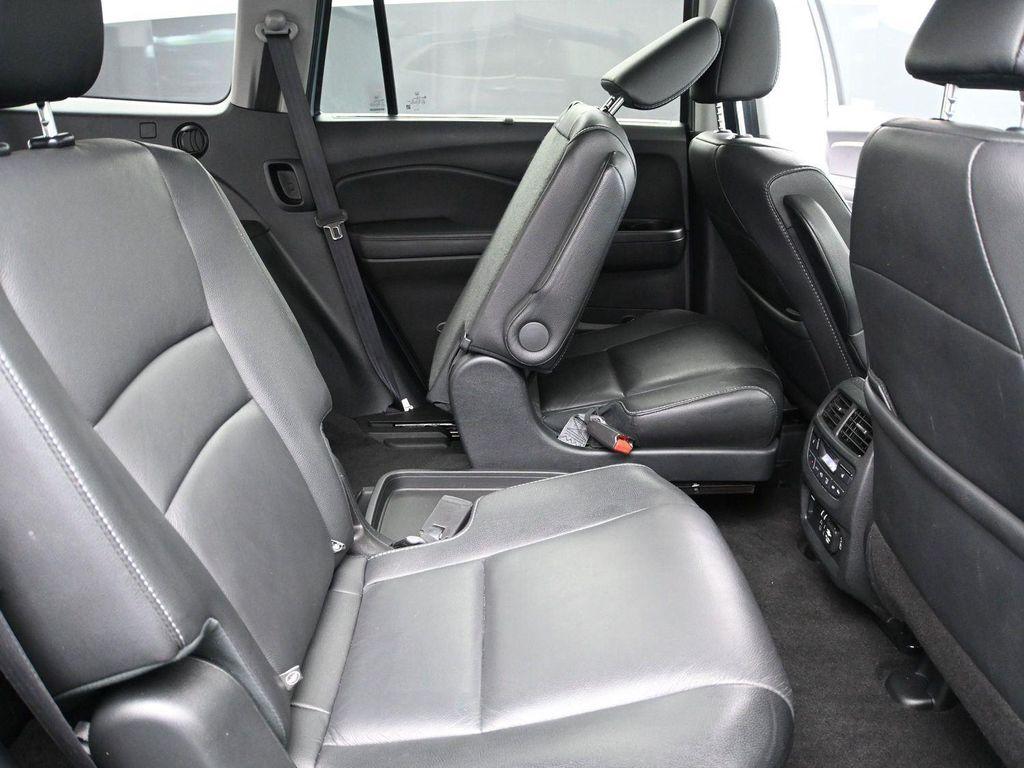 used 2022 Honda Pilot car, priced at $32,880