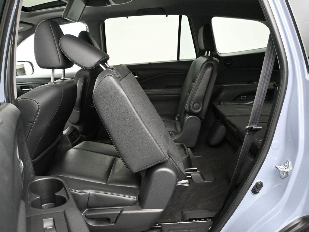 used 2022 Honda Pilot car, priced at $32,880