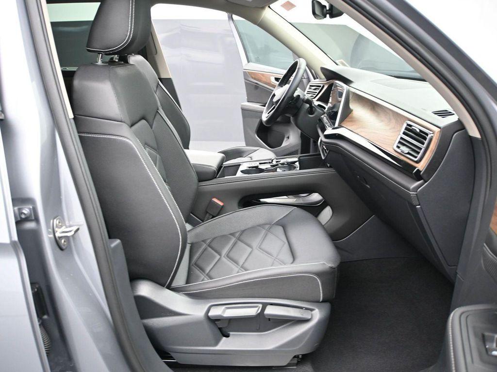 used 2025 Volkswagen Atlas car, priced at $41,388