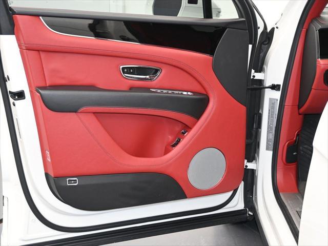 used 2021 Bentley Bentayga Hybrid car, priced at $129,988