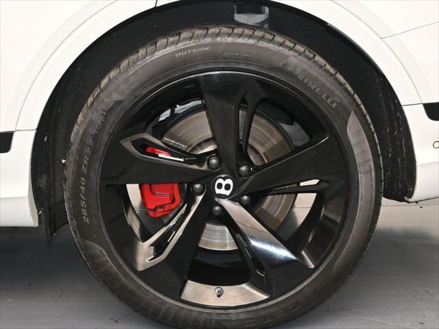 used 2021 Bentley Bentayga Hybrid car, priced at $129,988