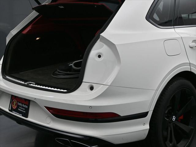 used 2021 Bentley Bentayga Hybrid car, priced at $129,988