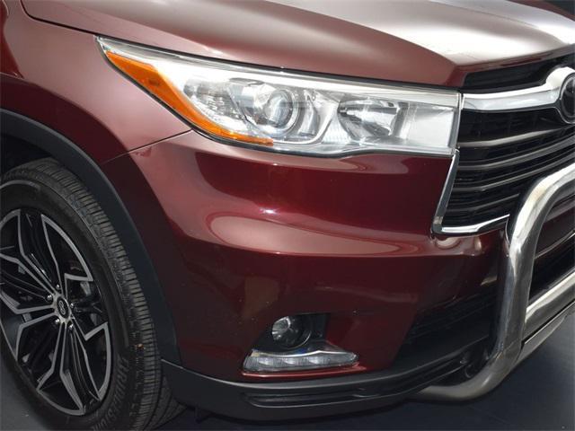 used 2014 Toyota Highlander car, priced at $18,888