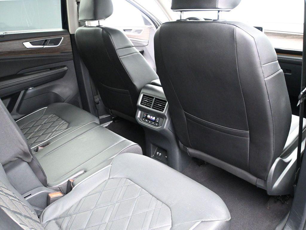 used 2024 Volkswagen Atlas car, priced at $42,995