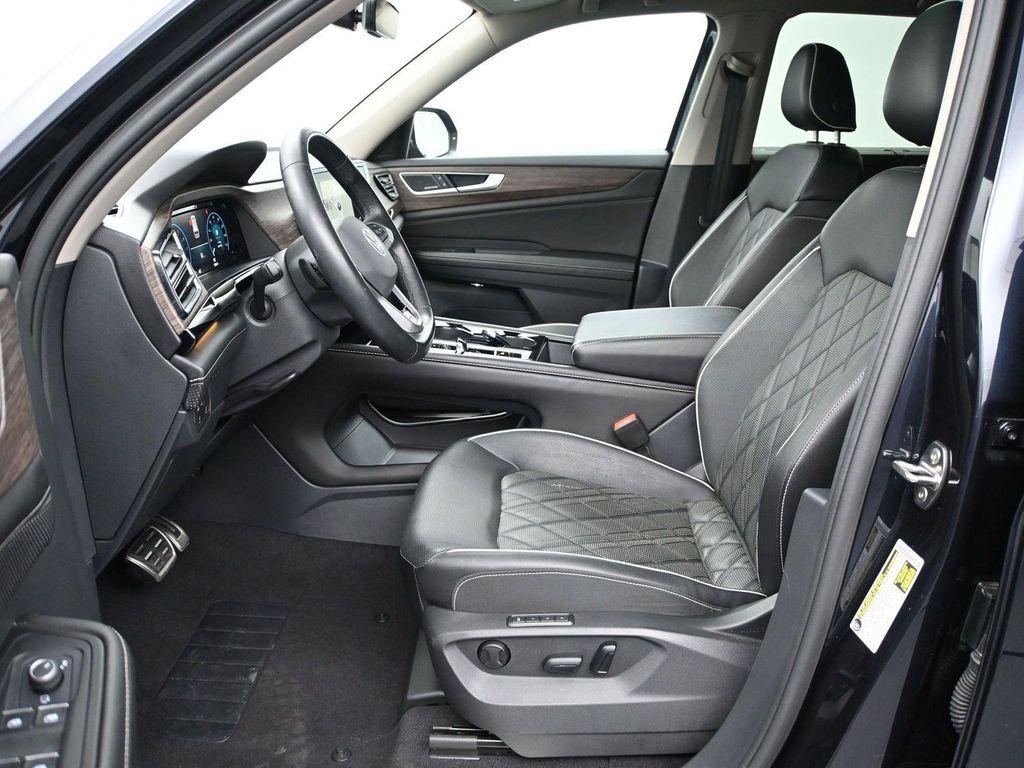 used 2024 Volkswagen Atlas car, priced at $42,995