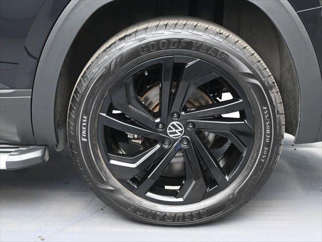 used 2023 Volkswagen Atlas car, priced at $35,988