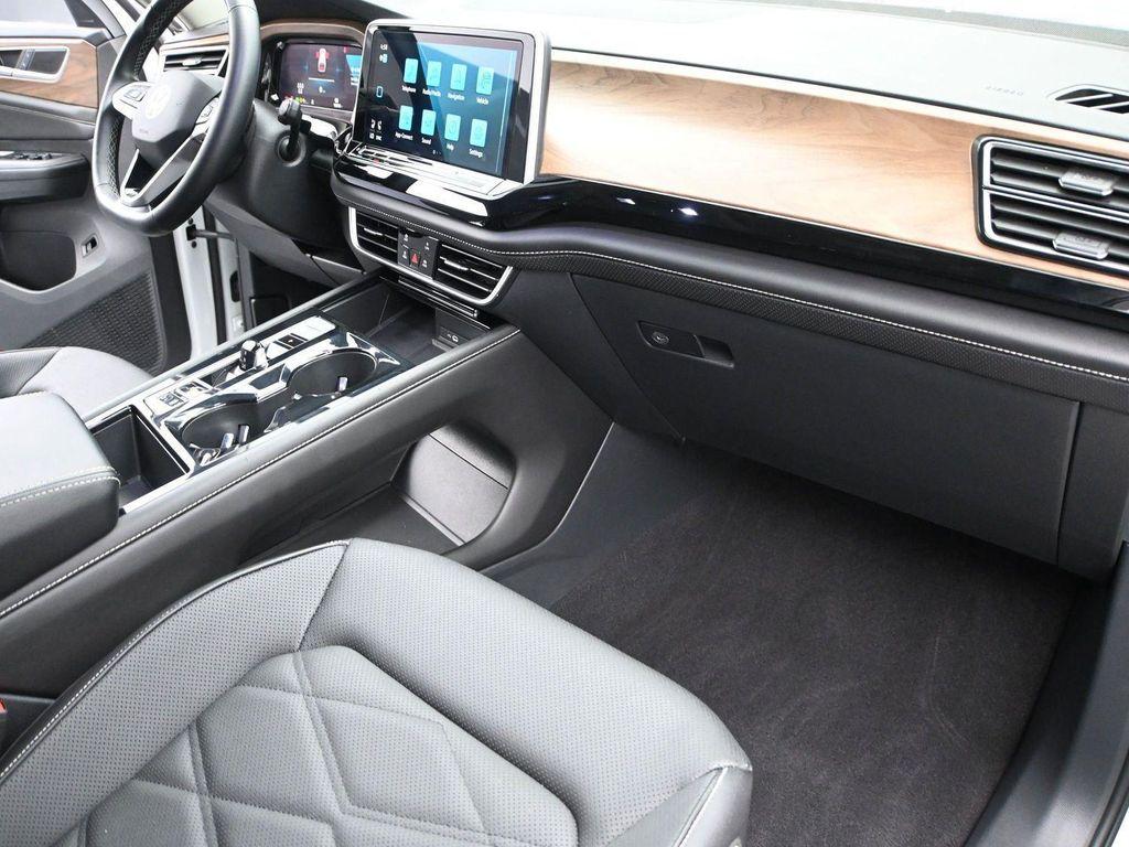 used 2024 Volkswagen Atlas car, priced at $34,880
