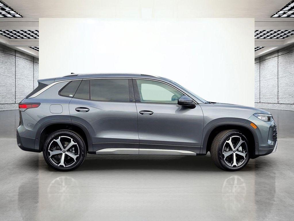 new 2026 Volkswagen Tiguan car, priced at $36,937