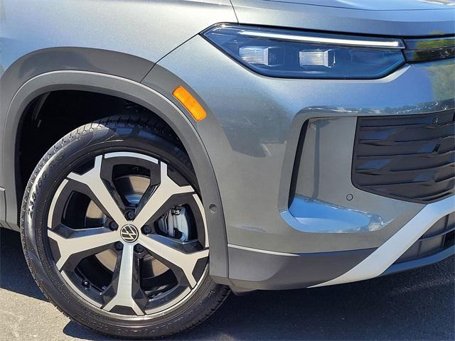 new 2025 Volkswagen Tiguan car, priced at $34,220