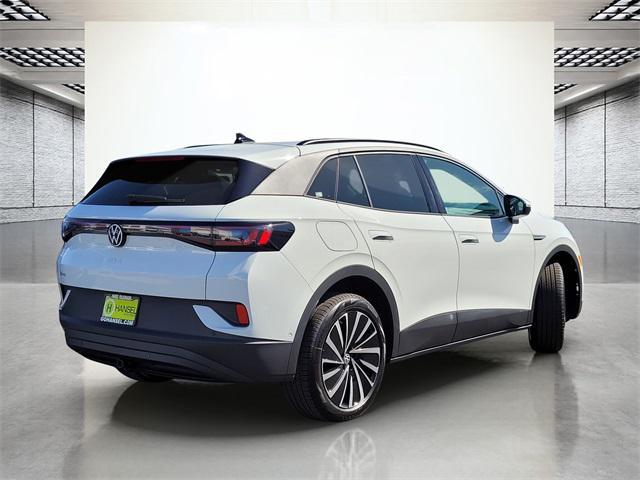 new 2025 Volkswagen ID.4 car, priced at $51,076