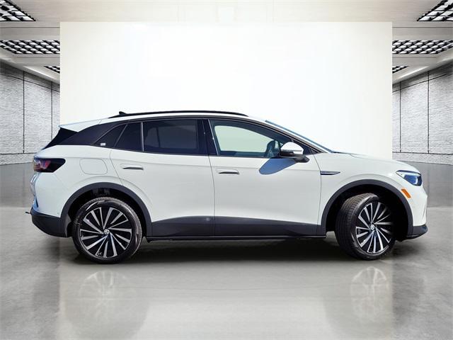 new 2025 Volkswagen ID.4 car, priced at $51,076