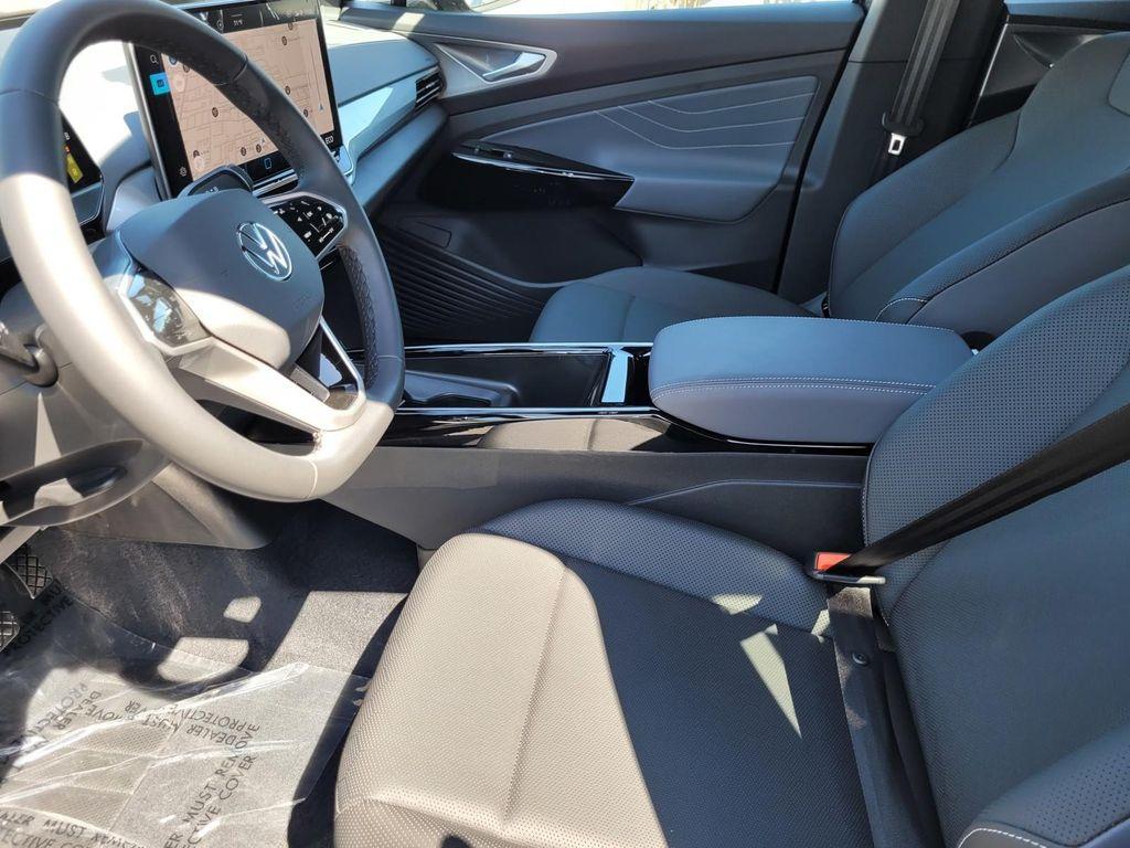 new 2025 Volkswagen ID.4 car, priced at $45,571