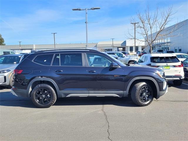 new 2024 Volkswagen Atlas car, priced at $53,168