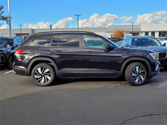 new 2024 Volkswagen Atlas car, priced at $44,354