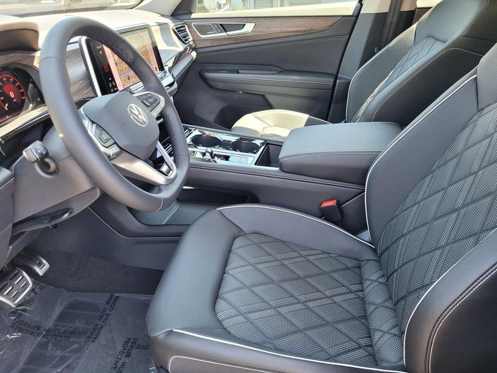 new 2025 Volkswagen Atlas car, priced at $51,439