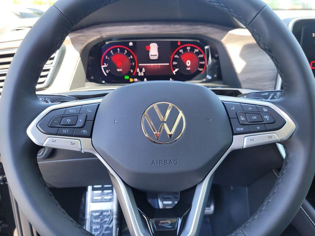 new 2025 Volkswagen Atlas car, priced at $51,439