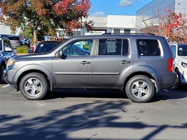 used 2011 Honda Pilot car, priced at $7,998