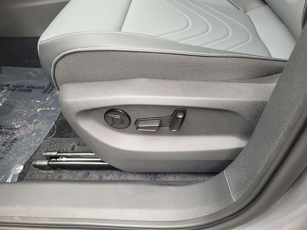 new 2025 Volkswagen Tiguan car, priced at $32,970