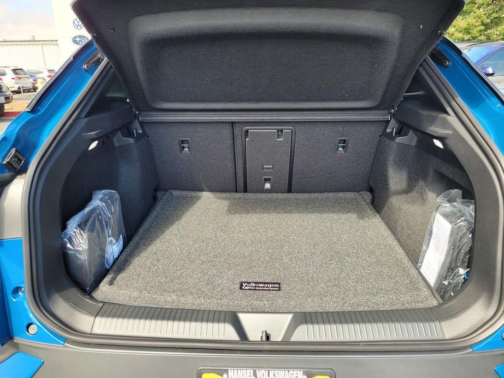 new 2025 Volkswagen ID.4 car, priced at $44,371