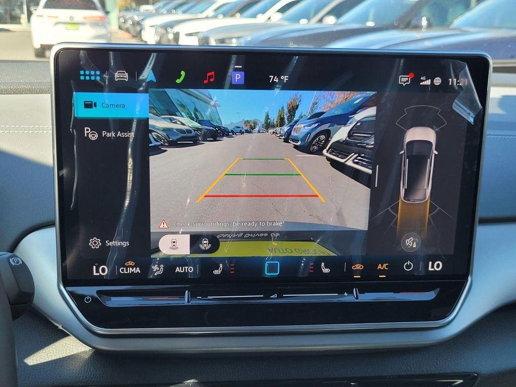 new 2025 Volkswagen ID.4 car, priced at $39,926