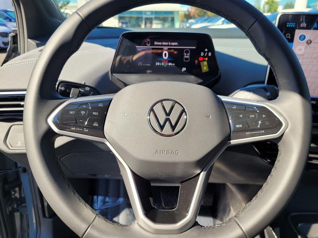 new 2025 Volkswagen ID.4 car, priced at $39,926