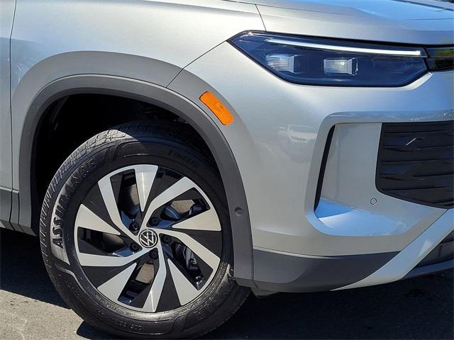 new 2025 Volkswagen Tiguan car, priced at $31,826