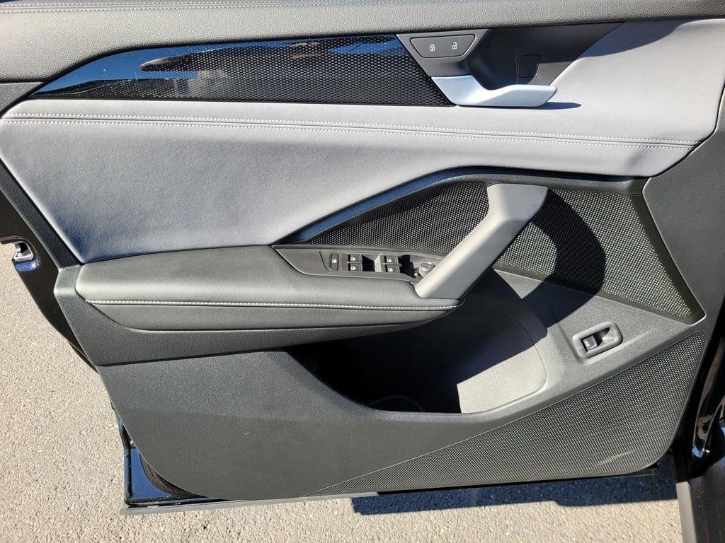 new 2025 Volkswagen Tiguan car, priced at $33,531