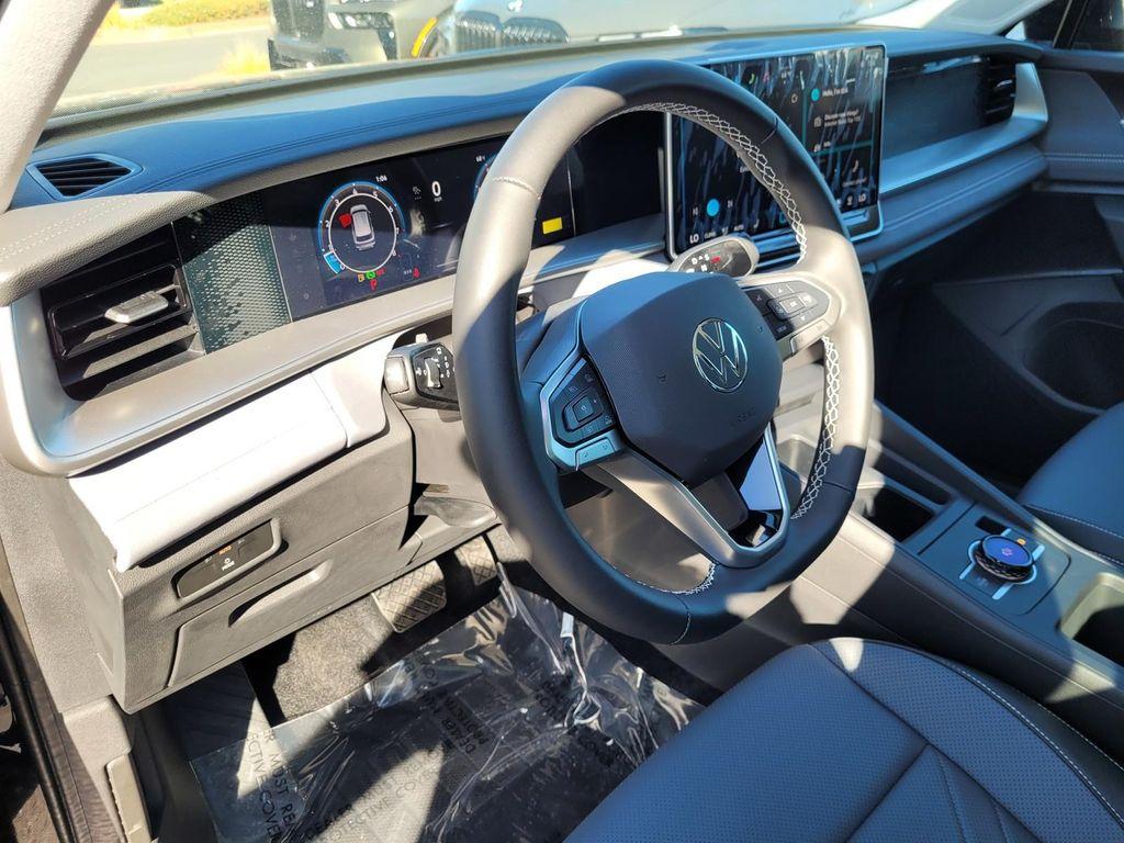 new 2025 Volkswagen Tiguan car, priced at $33,531