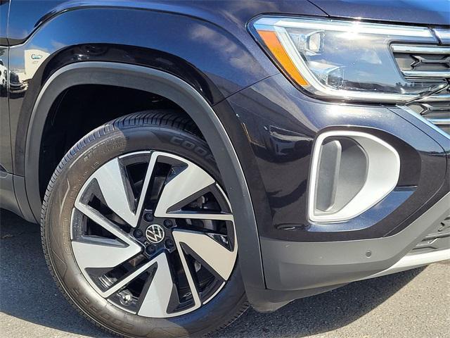 used 2024 Volkswagen Atlas car, priced at $30,750